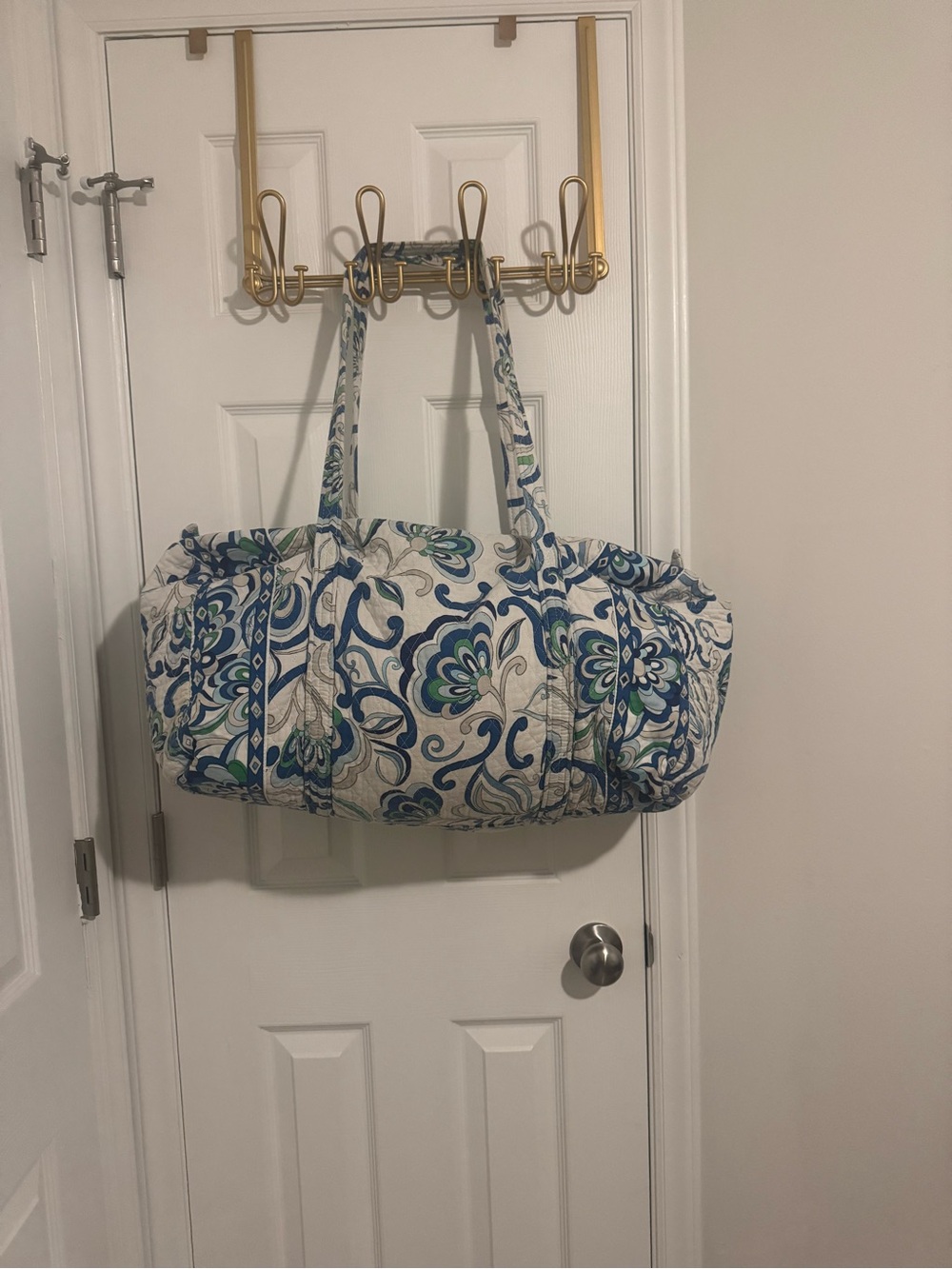 Vera Bradley Quilted Mediterranean Cotton XL Duffle Bag Zip Closure with Strap